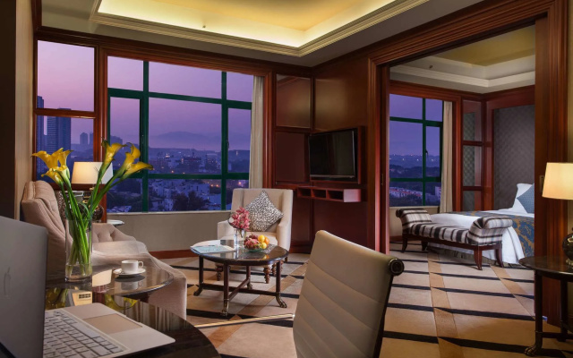 Hotel Indigo Shenzhen Overseas Chinese Town by IHG