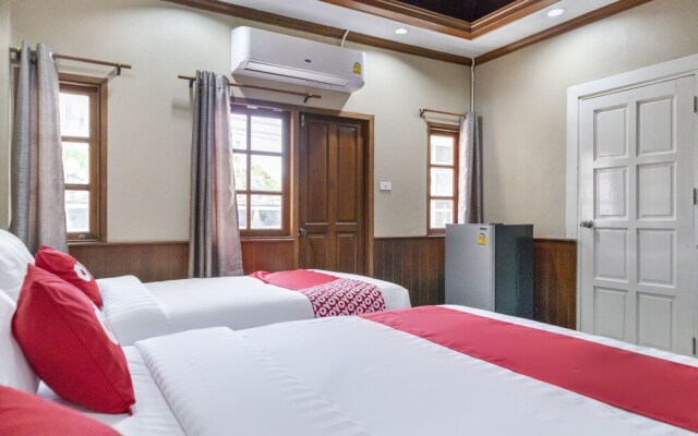 OYO 736 Green Poshtel