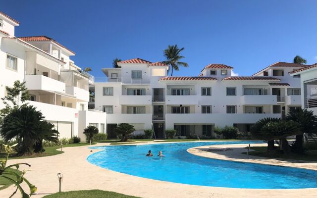 Las Terrazas Condo - Los Corales Village