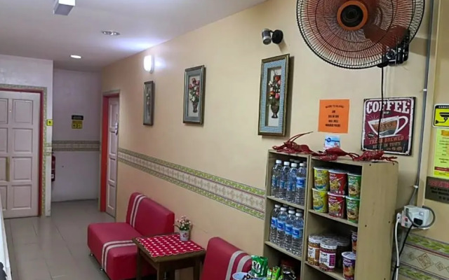 Hotel Sri Bahau by ZUZU