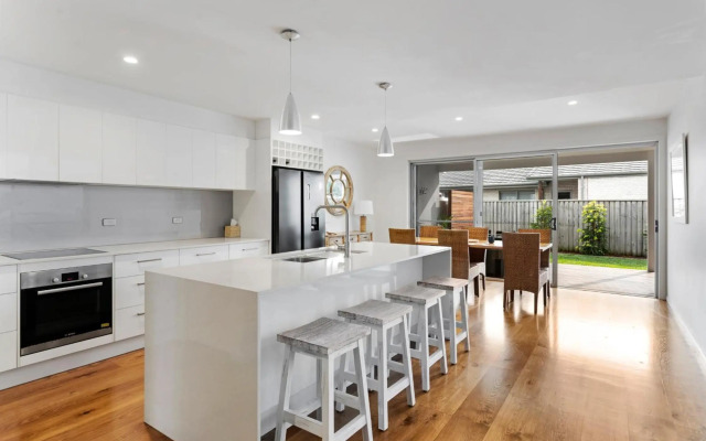 Lennox Retreat