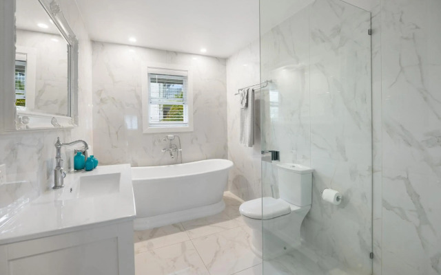 Noosa Outrigger Beach Resort