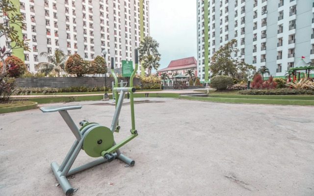 Hotel O Ciputat Near Apartment Green Lake View Ciputat