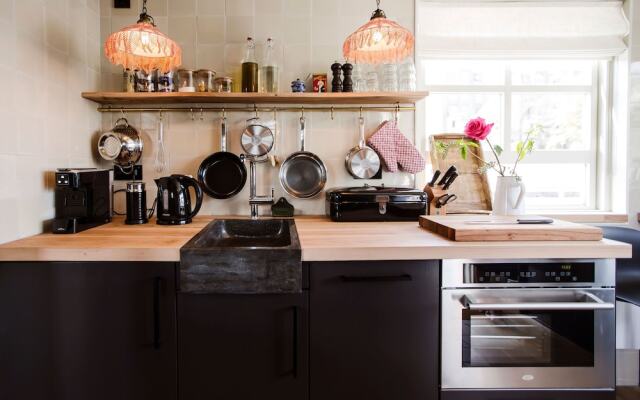 SWEETS - Amstelschutsluis