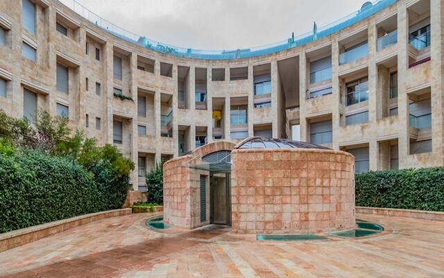 Sweet Inn Apartments- King David Crown