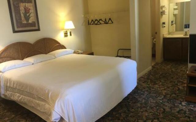 Grand Inn