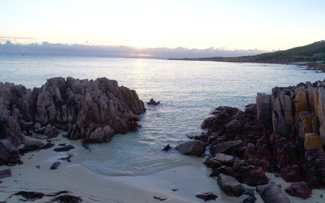 Margaret River Beach Apartments