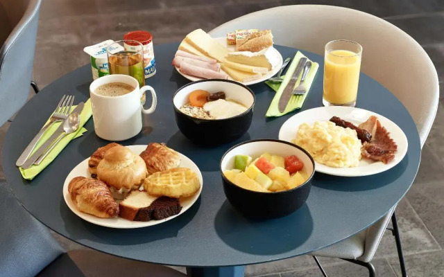 B&B HOTEL Vélizy Est