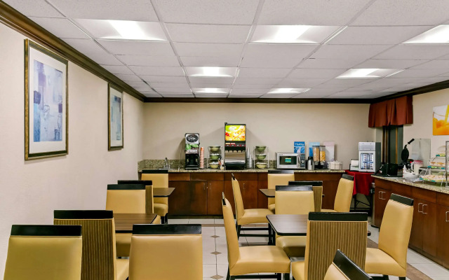 Quality Inn Jessup - Columbia South Near Fort Meade