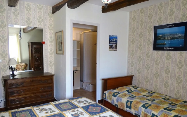 LES GITES DE LA COUR ES MEUNIERS-2 pers