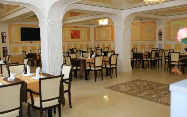 Hotel Restaurant Rouz