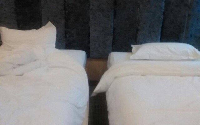 Super 8 Hotel Xianning Yinquan Shizhengfu