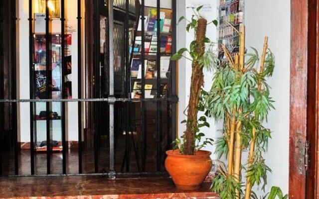 ISA SEVILLA Suites