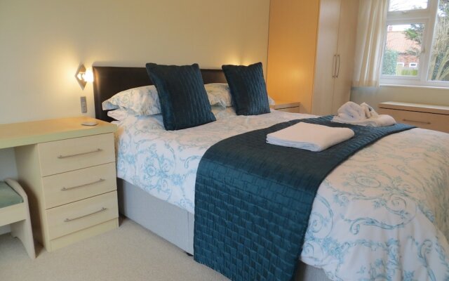 Little Hayman Lodge- Suit Solo Travellers/couple