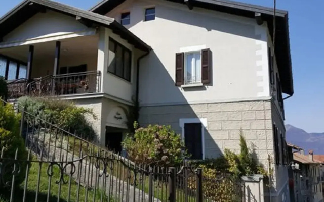 Holiday Home Near Lago Maggiore Pool
