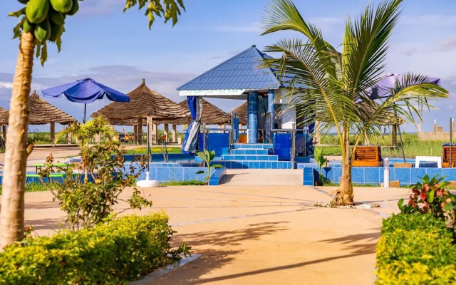 Seaview 1-bed Suite on Cape Point Beach, Bakau - Bojang River Lodge