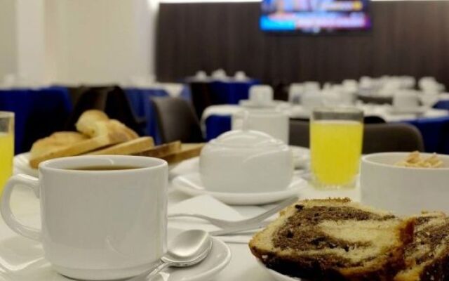 Rent A Home Parque Bustamante