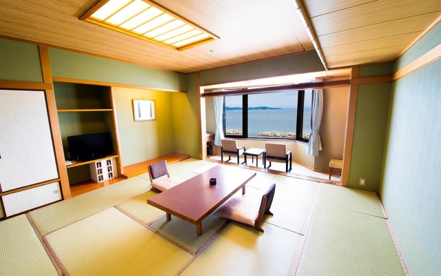 Naruto Grand Hotel Kaigetsu – Guest Rooms – Naruto