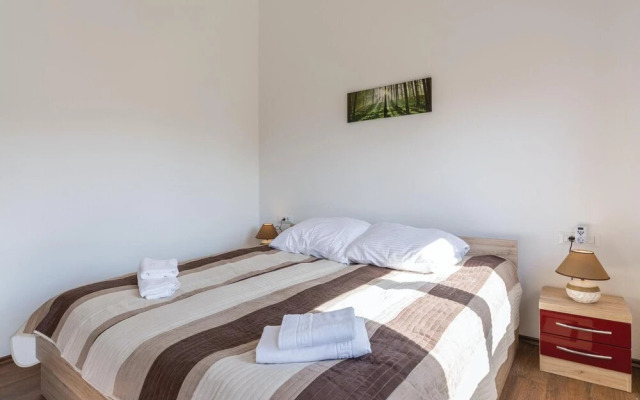 Amazing Home in Buici With Wifi and 4 Bedrooms