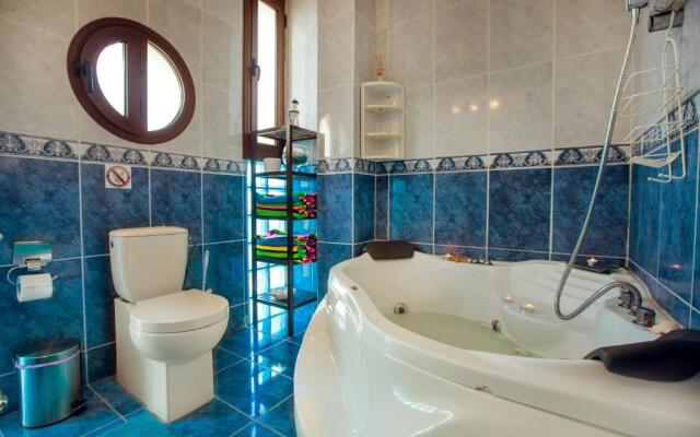 Kallinousa Beach Villa
