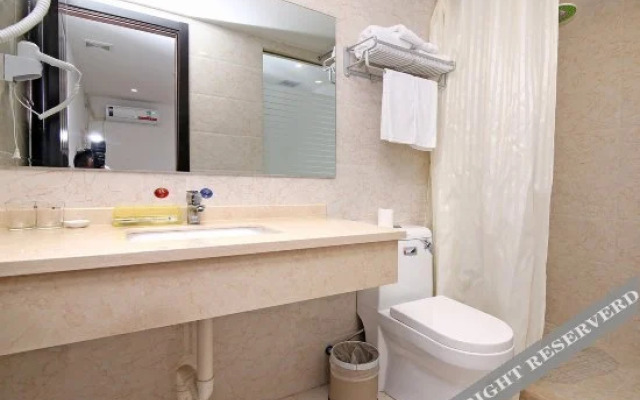 Zsmart Hotel (Shanghai Ningguo Road Subway Station)