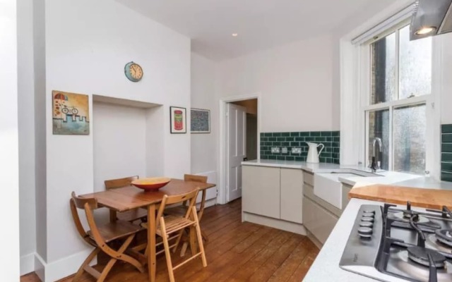 Two Bedroom House With Garden In Maida Vale