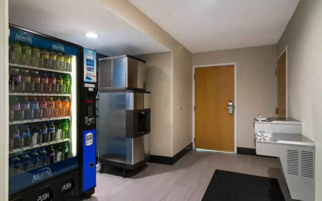 Garner Londonderry Manchester by IHG