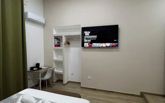 VPM room's central train station