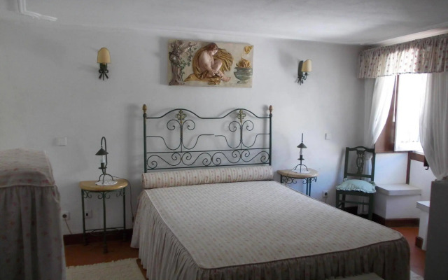 Casa de S. Thiago do Castelo