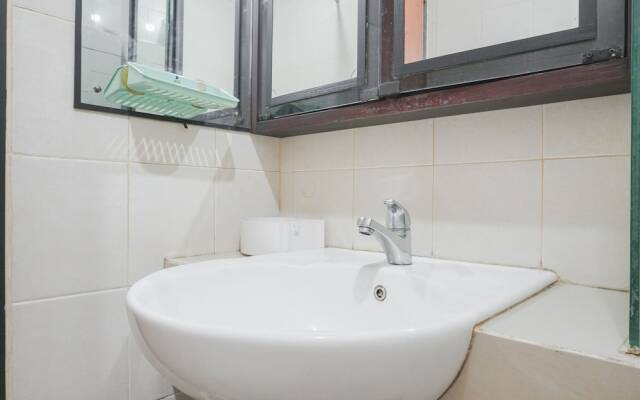 Unique and Classy Studio Room at Maple Park Sunter Apartment