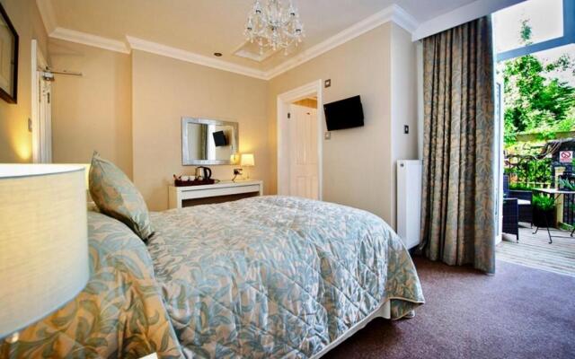 Cheshire Hospitality Ltd T/A Lennox Lea Studios & Apartments