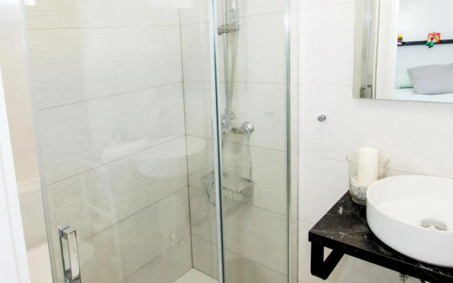 Perfectly located beachside apartment in Elviria Marbella