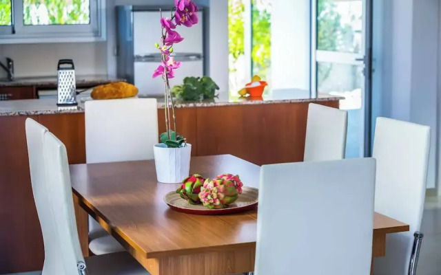 Villa Coral Bay 4