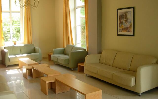 Quaint Holiday Home in Chimay With Garden