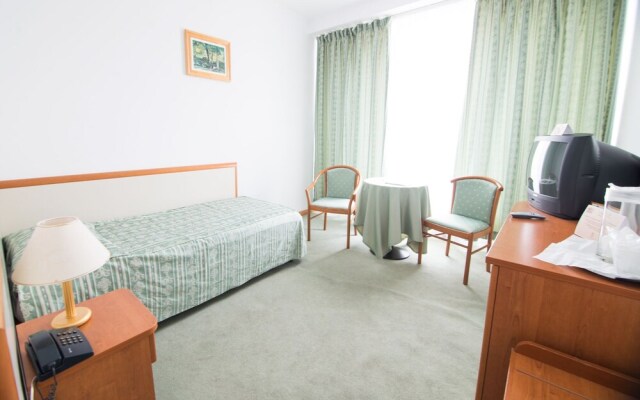 Hotel Trotus