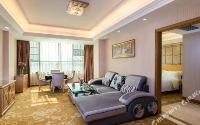 Vienna Hotel Guangdong Dongguan Tangxia South High-Speed Railway Station