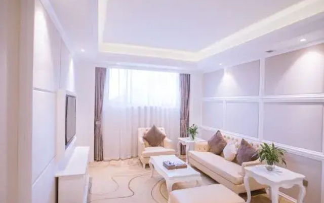 Maple Leaf Garden Hotel