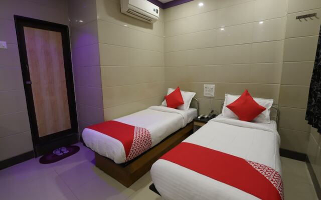 OYO 10697 Hotel Suraj Inn