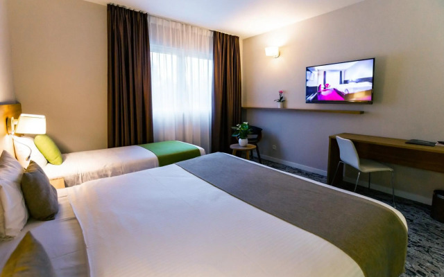 Utopia Hotel