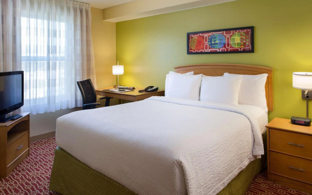 Sonesta Simply Suites Detroit Novi
