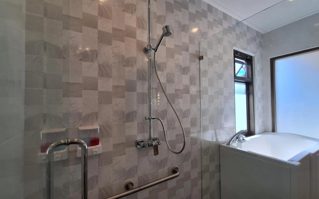 ThaiLife Wellness and Meditation Resort