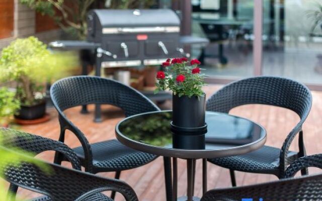 Zhonglixun Guesthouse