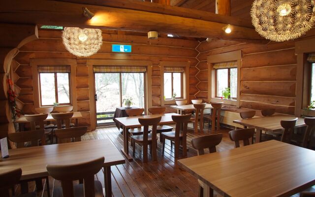 Reposer Hakuba