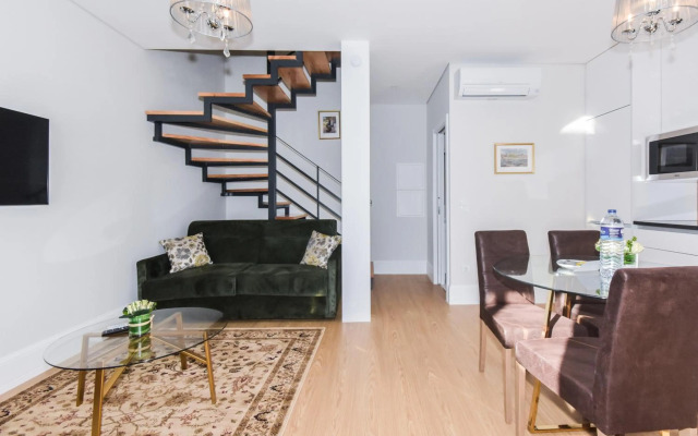 Fontinha Square Apartments by Porto City Hosts
