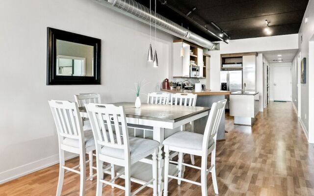 Luxurious 2BDR Loft-Condo Grand Haven 12