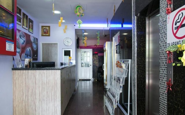 OYO Rooms Bandar Manjalara