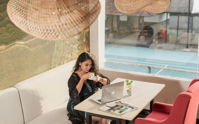 Four Star by Trans Hotel Sanur
