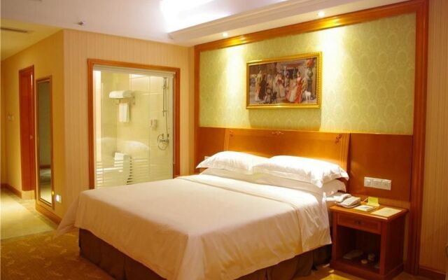 Vienna Hotel (Zhengzhou Xinzheng International Airport)