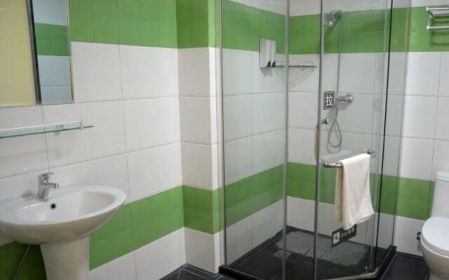 7 Days Inn Laiwu Fengcheng West Street Branch