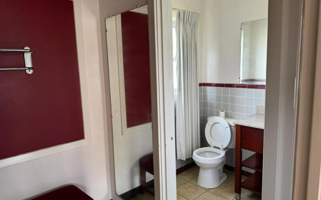 Travel Inn By OYO Danville US-29